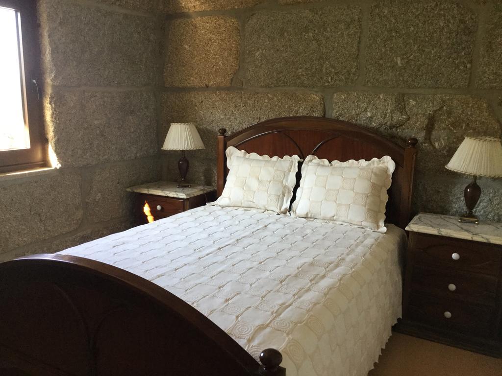 Gasthaus Bernardes House Castelo de Paiva Exterior foto
